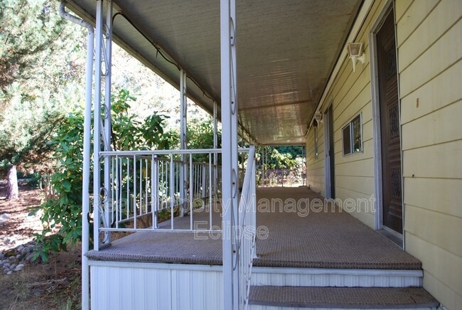 Building Photo - 12712 NE 190th St