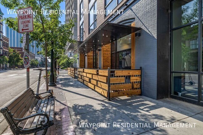 Building Photo - 119 S 10th St