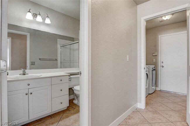 Building Photo - 980 Sand Coral Dr