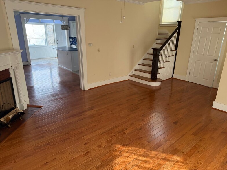 Building Photo - 190 Lafayette Ave