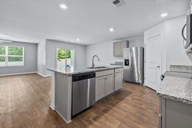 Building Photo - 138 Cotton Bluff Ct