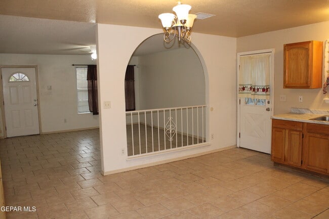 Building Photo - 12477 Sombra Fuerte Dr