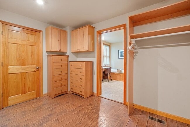 Building Photo - 588 Granite Lake Rd