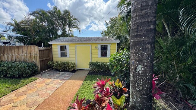 Building Photo - 3170 Buccaneer Rd