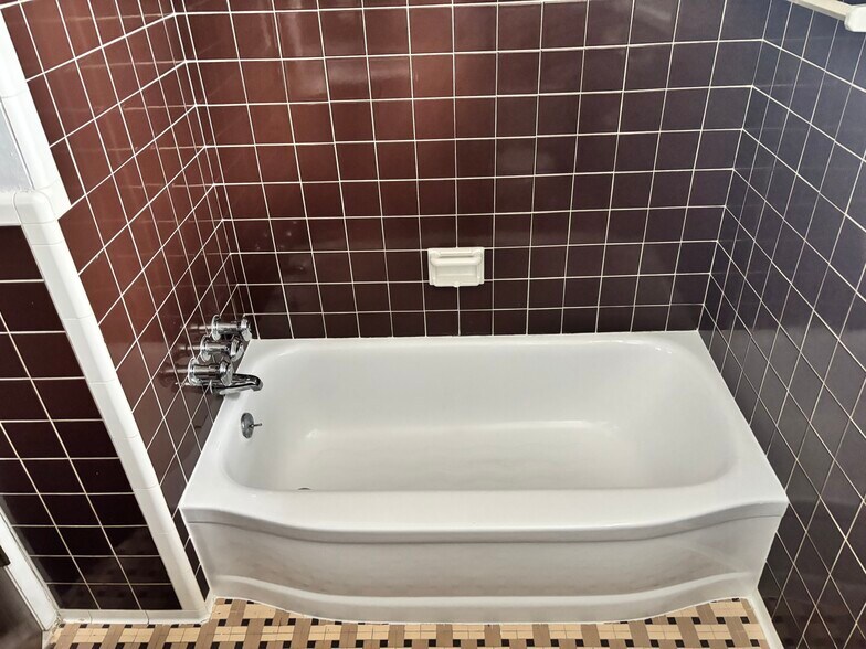 Building Photo - 29156 Tessmer Ct