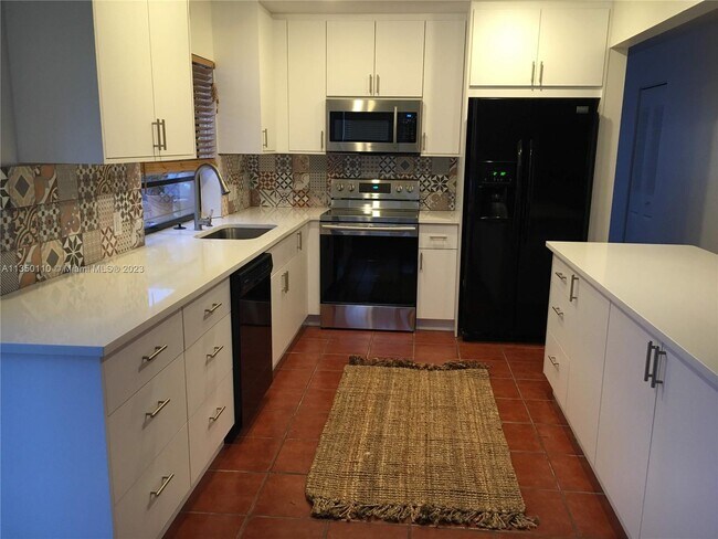 Building Photo - 12800 SW 104th Terrace