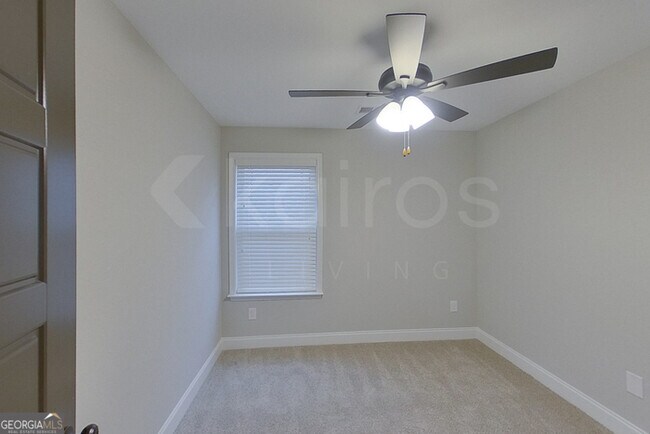 Building Photo - 166 Allentown Wy