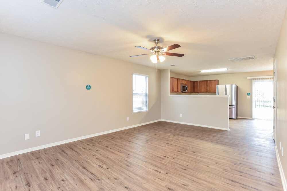 Building Photo - 2803 Creekbend Dr