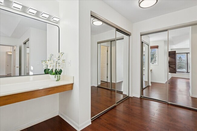 Building Photo - 1810 Fox Run Dr