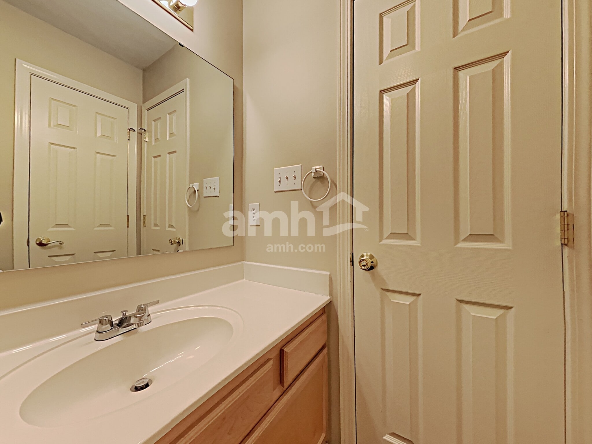 Building Photo - 13041 Rawlings Ct