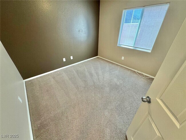 Building Photo - 10533 Kivas Ct