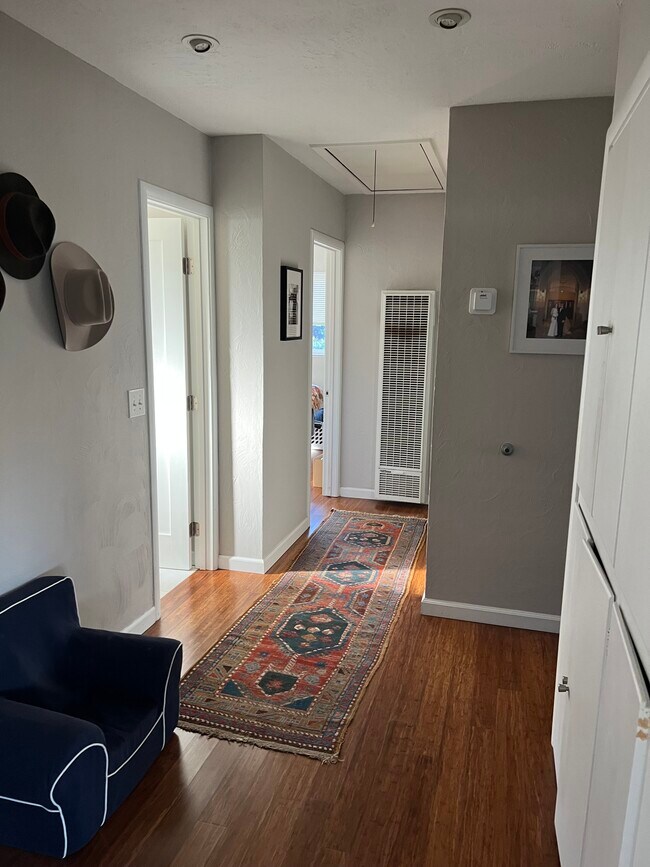 Building Photo - 401 15th Ave