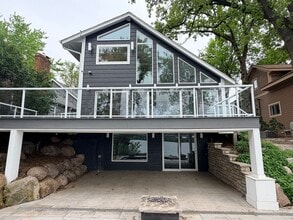 Building Photo - Lake Home For Rent