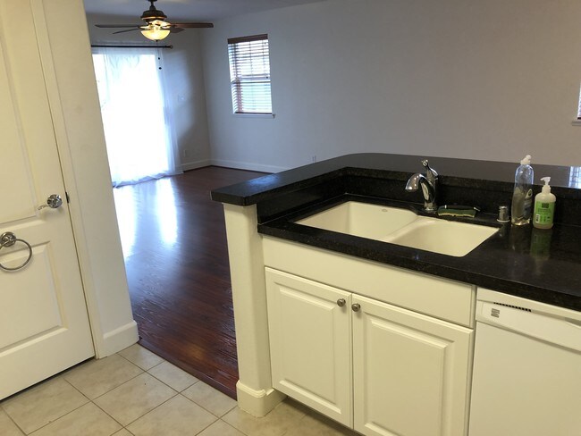 Building Photo - 92-1083 Koio Dr