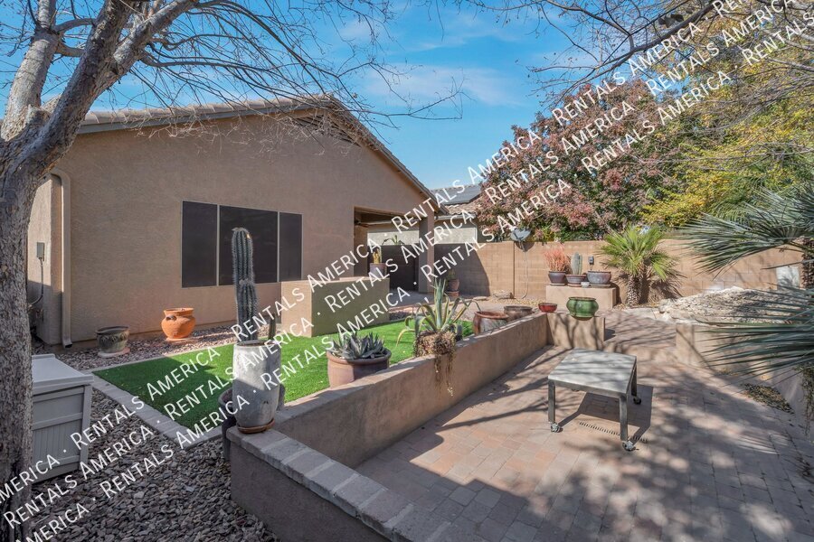 Building Photo - 2263 Pecos Ct