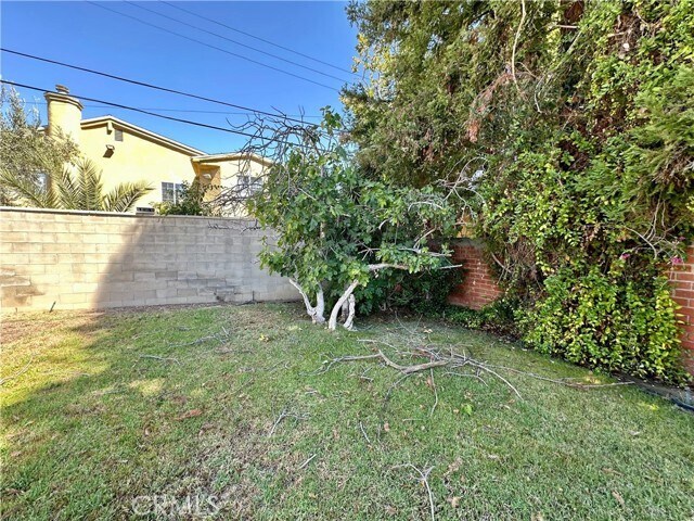 Building Photo - 18263 Valley Vista Blvd