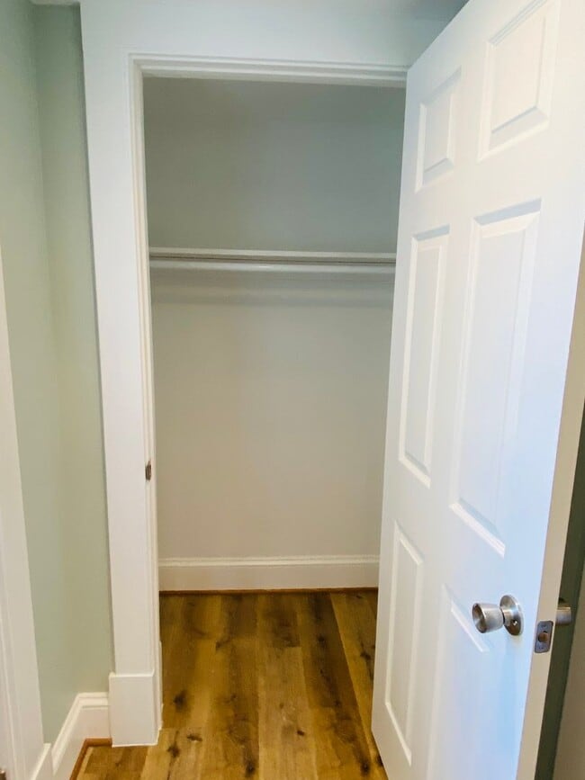 Building Photo - 2507 Seminary Ave