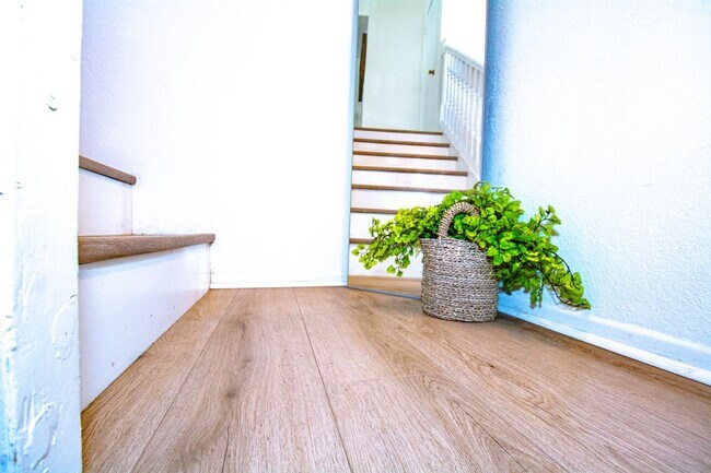 Building Photo - 8408 Spring Desert Pl