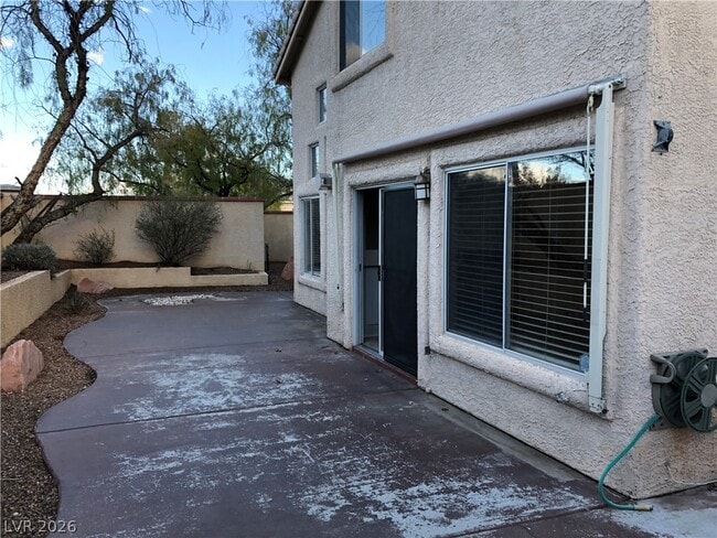 Building Photo - 9724 Sandmist Ave