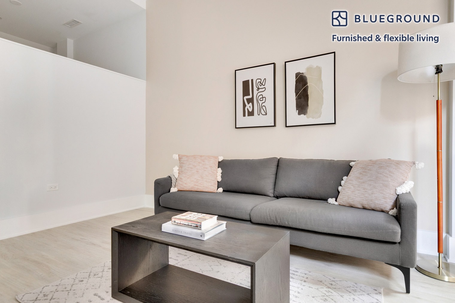 Building Photo - 812 W Adams St