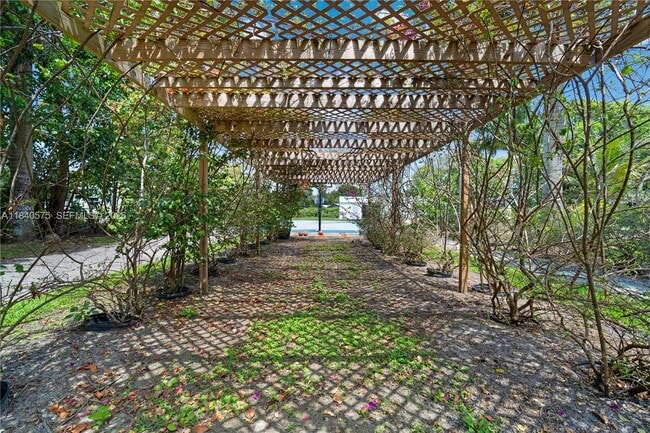 Building Photo - 14401 SW 63rd St