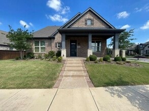 Building Photo - 4801 Park View Pl