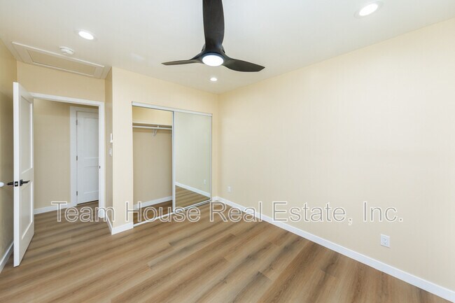 Building Photo - 7671 Quakertown Ave