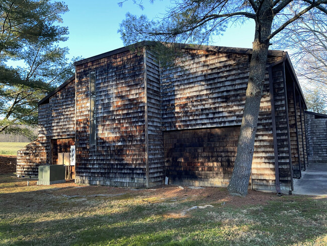 Side of House - 115 Beechnut St