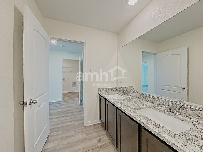 Building Photo - 232 Garrett St