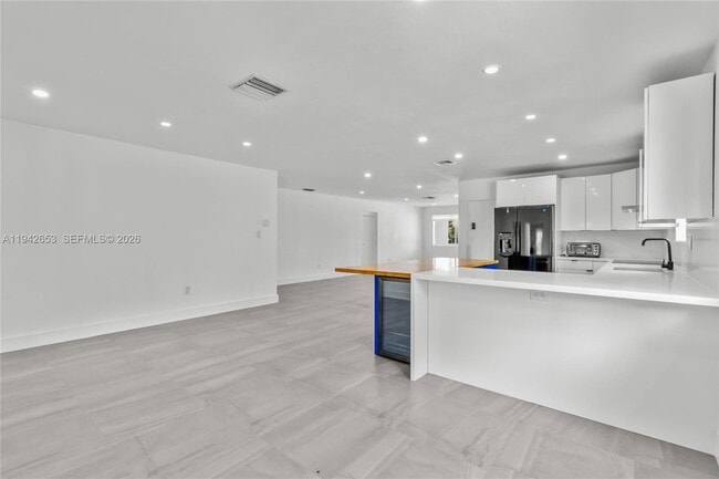 Building Photo - 3855 SW 1st St