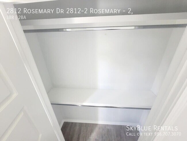 Building Photo - 2812 Rosemary Dr