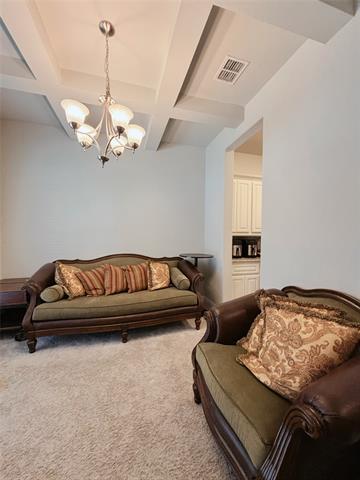 Building Photo - 556 England St