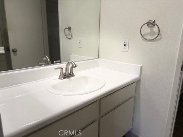 Building Photo - 51025 Avenida Martinez