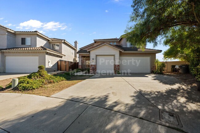 Building Photo - Beautiful 4 bed, 3 bath, 2,726 sqft House in Peaceful San Marcos Neighborhood - Available NOW