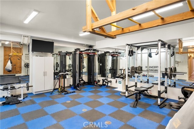 Building Photo - 1500 The Strand