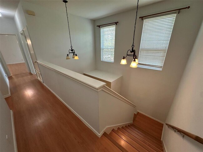 Building Photo - 1603 Azalea Dr