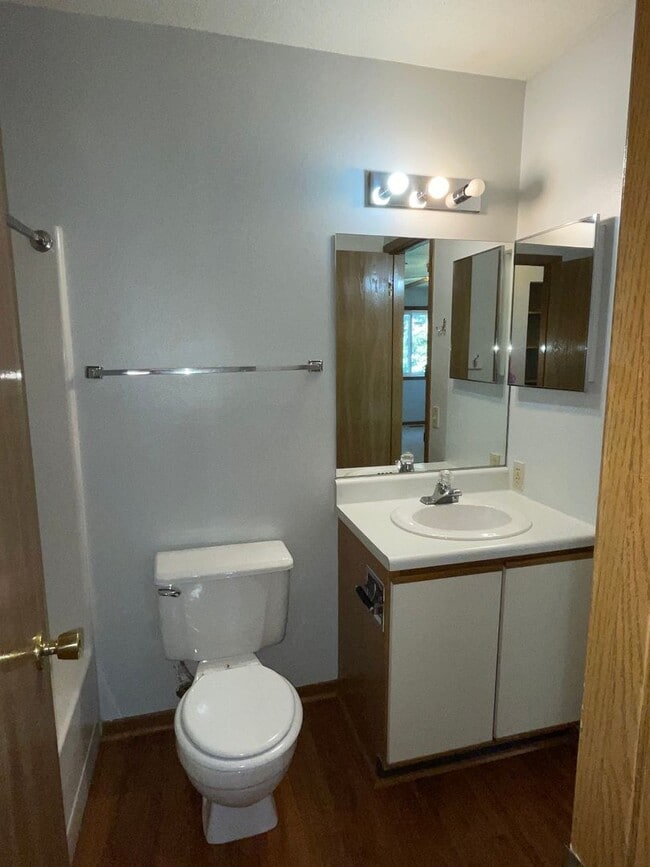 Building Photo - * LIMITED-TIME: $750 Move-In Credit * 4 Bedroom, 2 Bath Home for Rent
