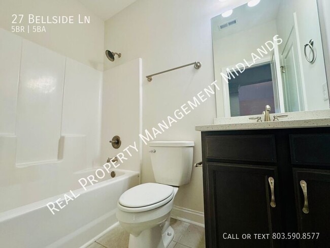 Building Photo - 27 Bellside Ln