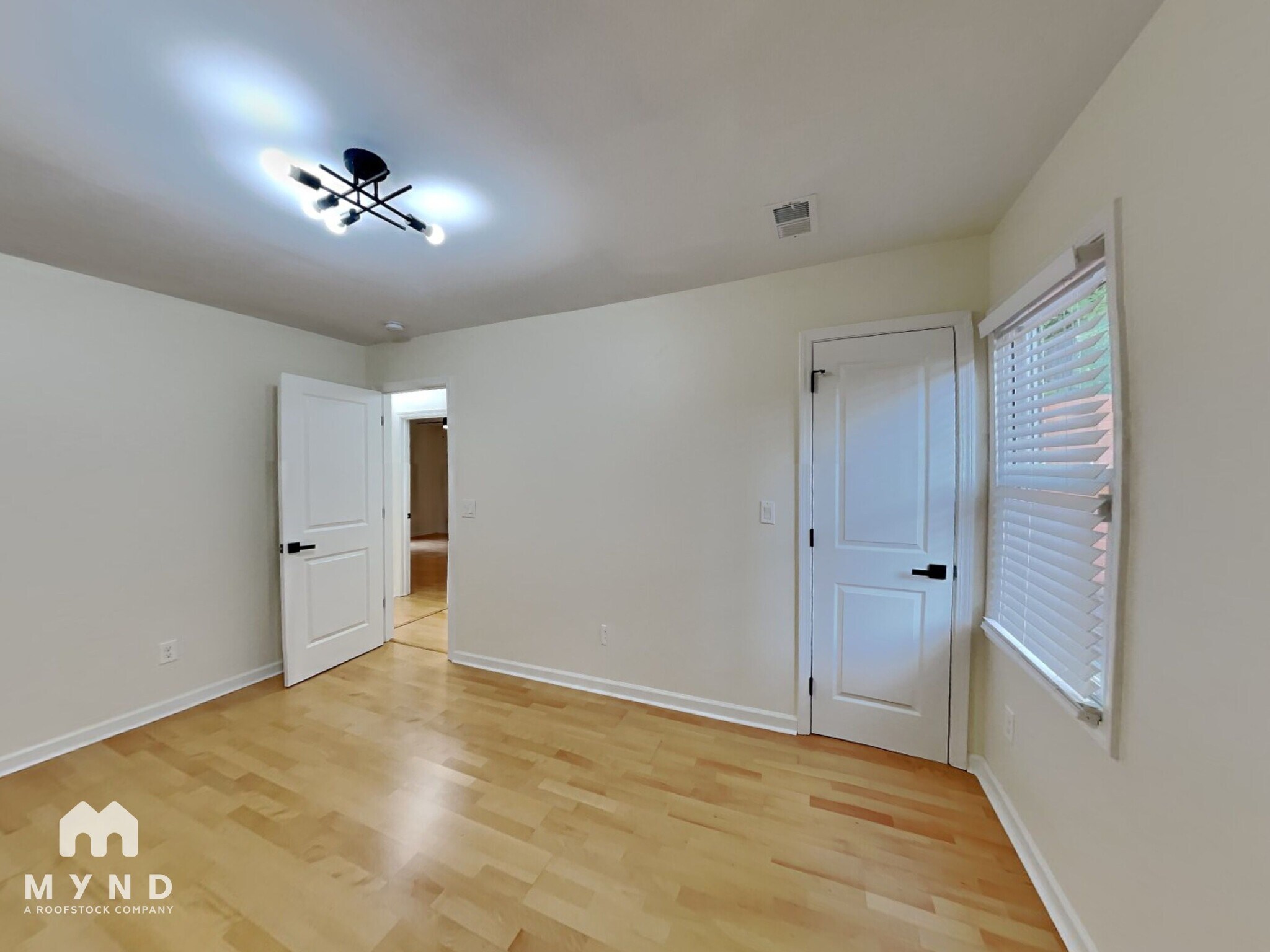 Building Photo - 2720 Hedgewood Dr NW