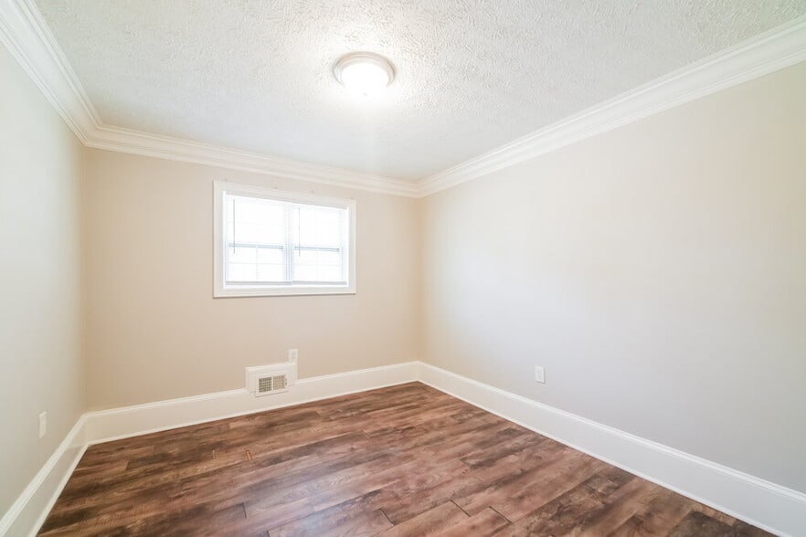 Building Photo - 4656 Ivywood Dr SW