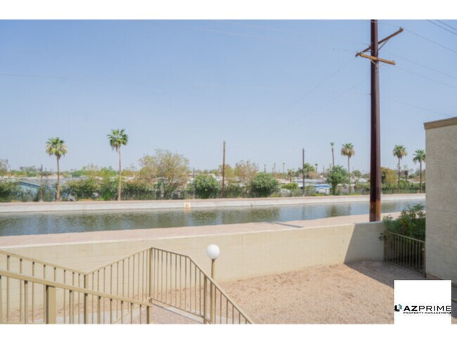 Building Photo - Modern Comfort &amp; Prime Location in Mes...