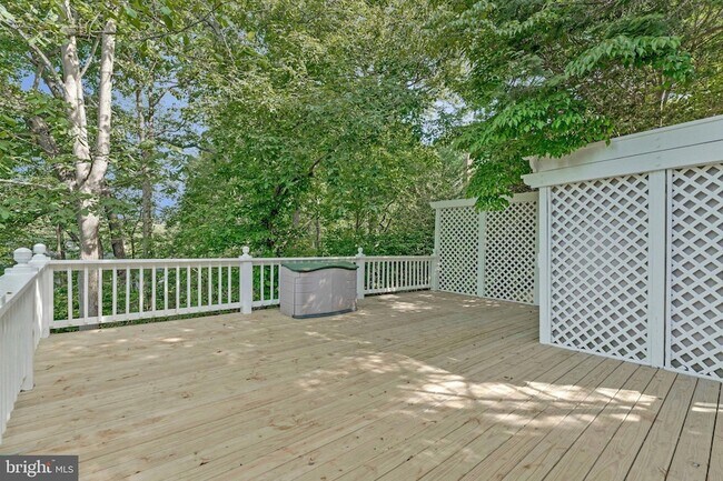 Building Photo - 10034 Scenic View Terrace