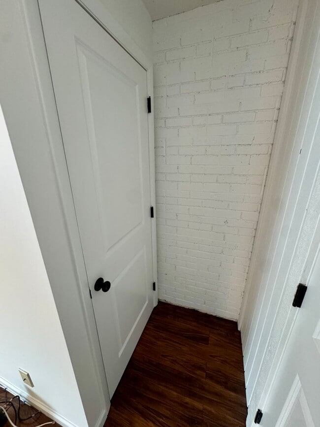 Building Photo - Charming 2 Bed 1.5 Bath in Gibsonia!