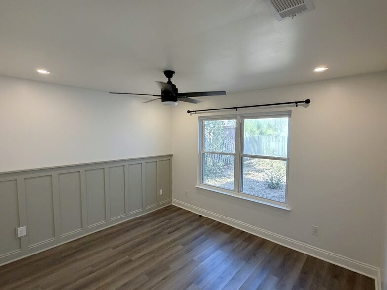 Bedroom 3 - 7242 Dogwood Terrace Dr