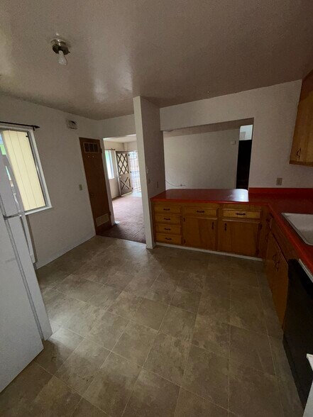 Building Photo - 1015 Glen Rd