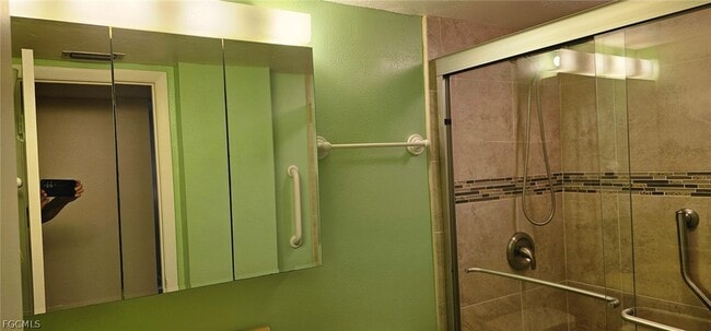 Building Photo - 3460 N Key Dr