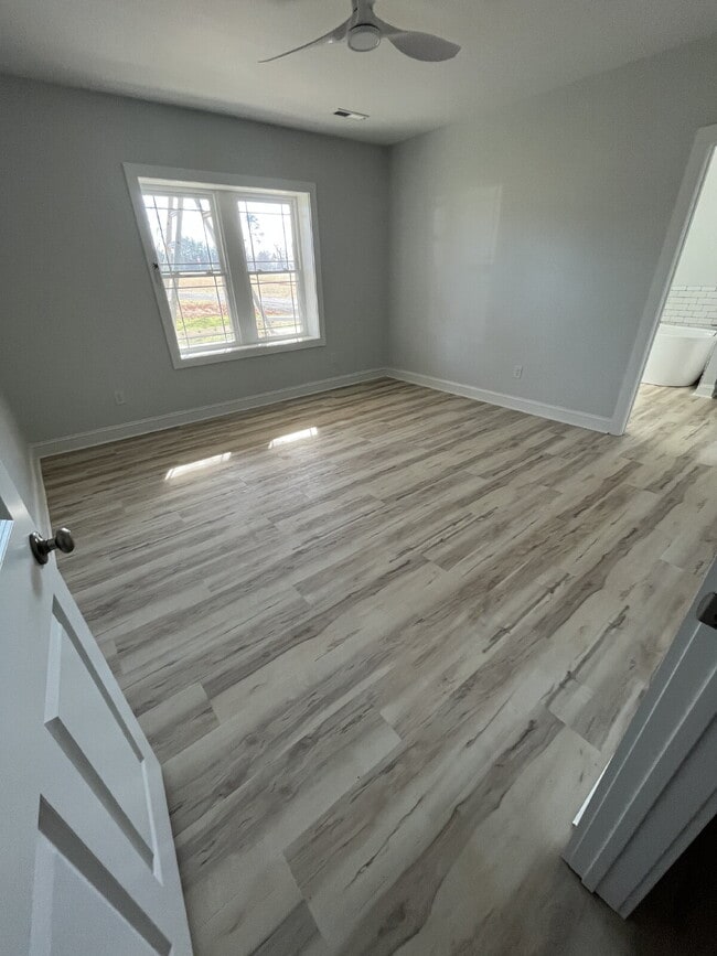 Building Photo - New Built Home 3-Bedroom Kernersville Home with Granite Touches and 2 Full Baths!"