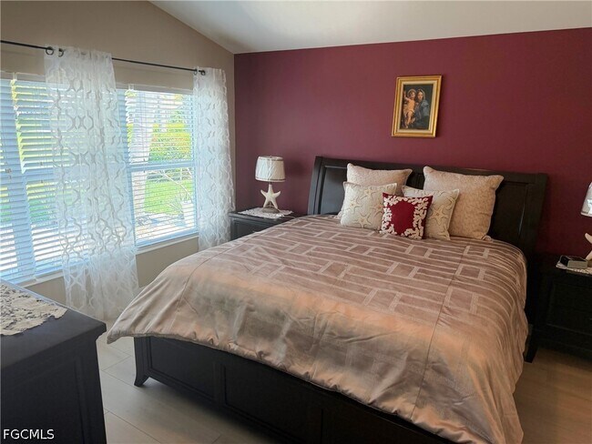 Building Photo - 2609 Clairfont Ct