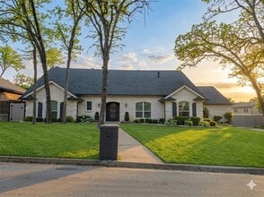 Building Photo - 2202 Woodsong Trail
