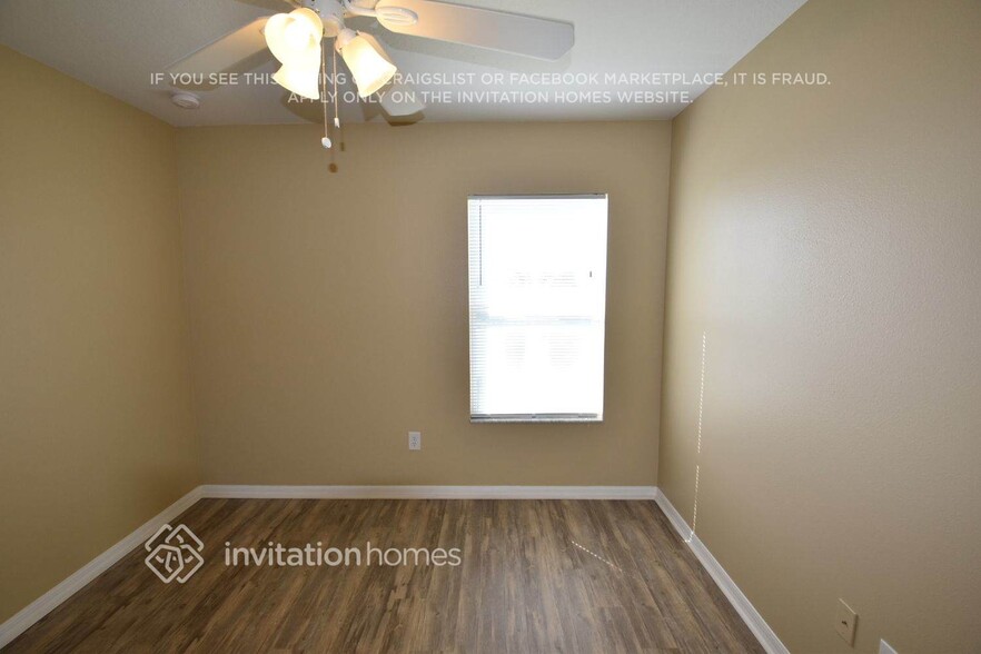 Building Photo - 9539 Simeon Dr